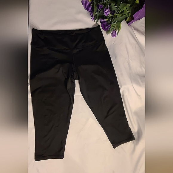 Adidas  Climalite Capris - size M - Picture 1 of 6
